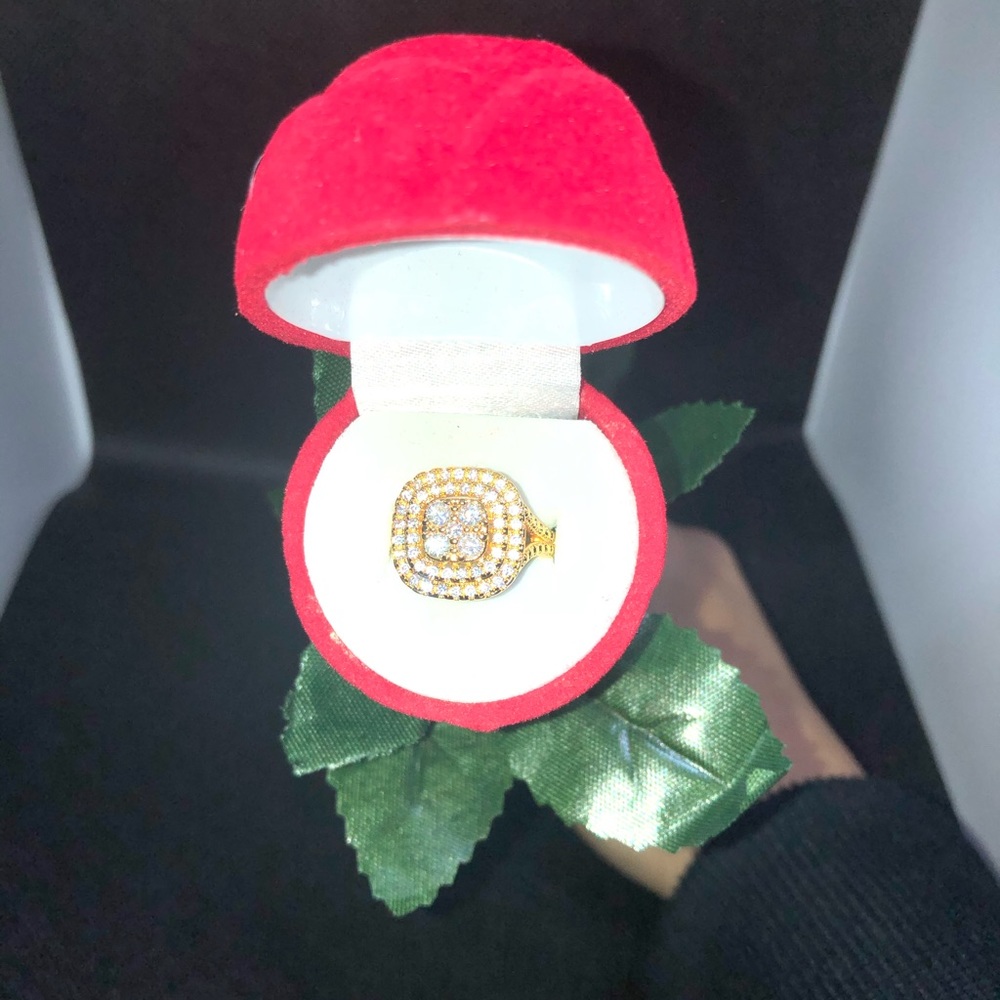 Gold plated ring..new in a rose box!